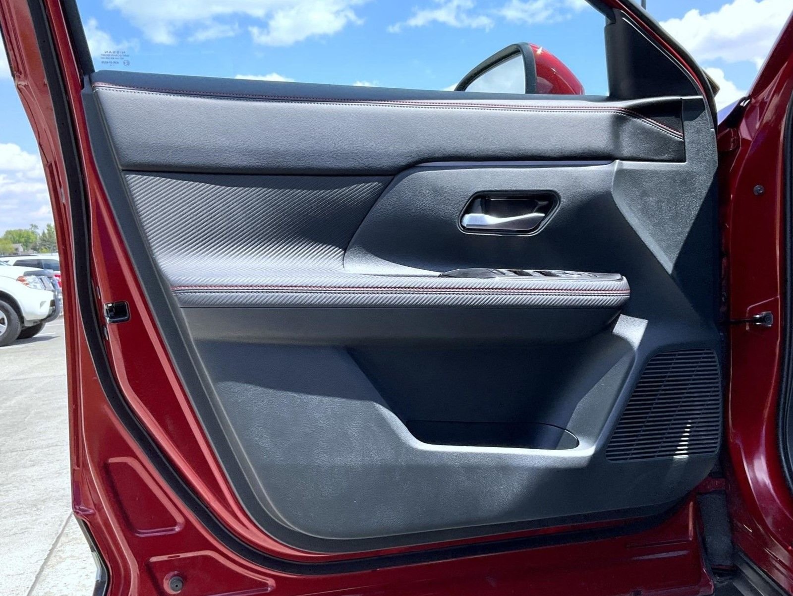 Used 2025 Red Nissan SR image 9