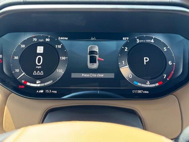 Certified Used 2025 Fuji White Land Rover SE image 24