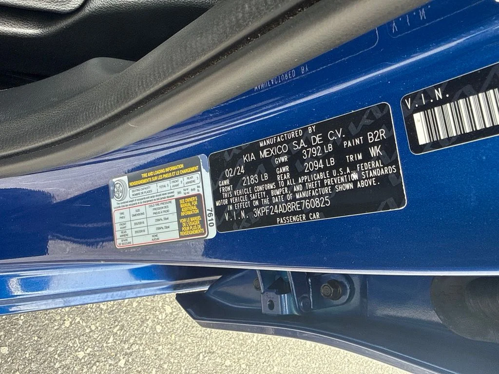 Used 2024 Blue Kia LXS image 19