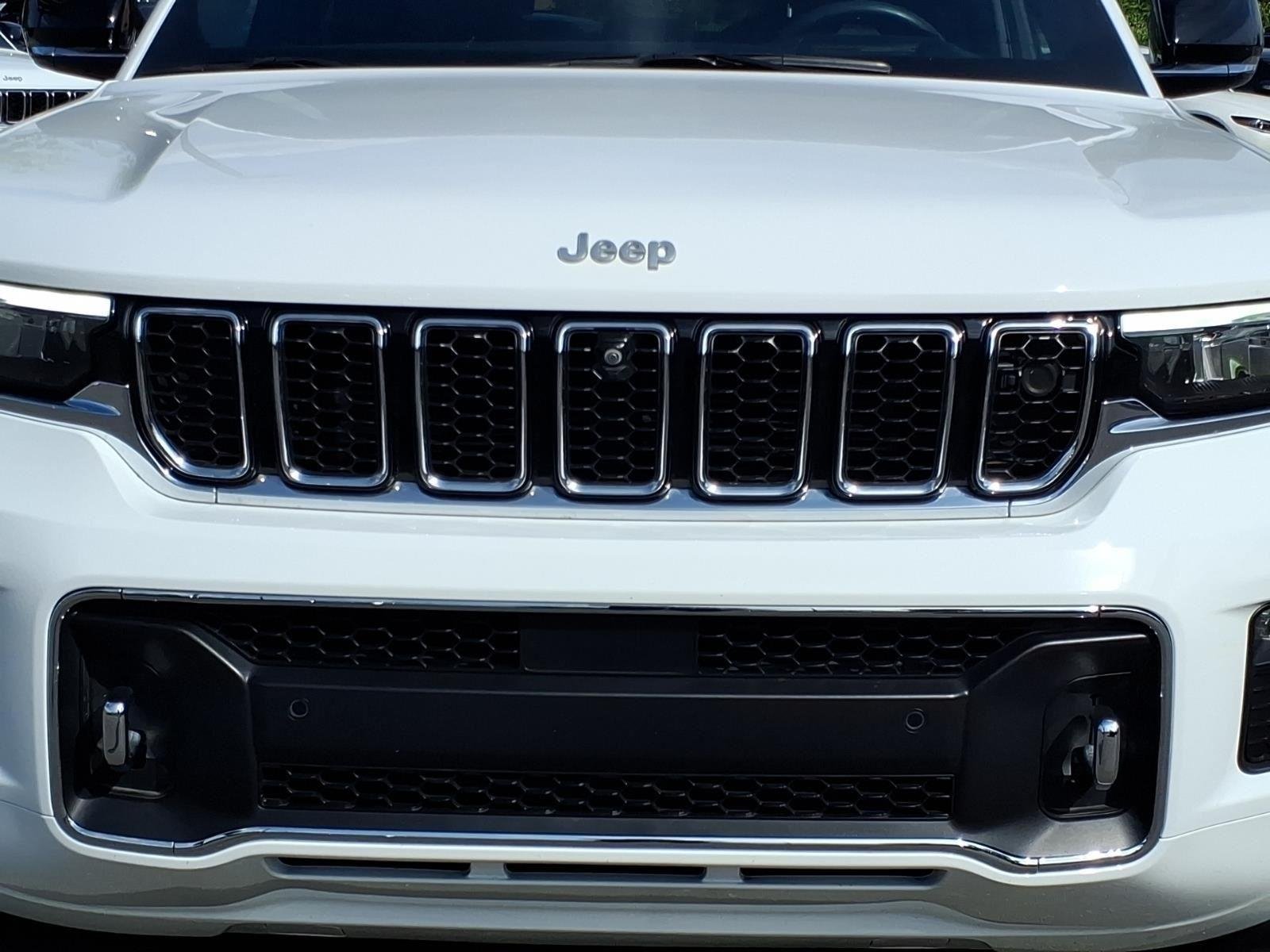 Used 2024 WHITE JEEP OVRLND image 15