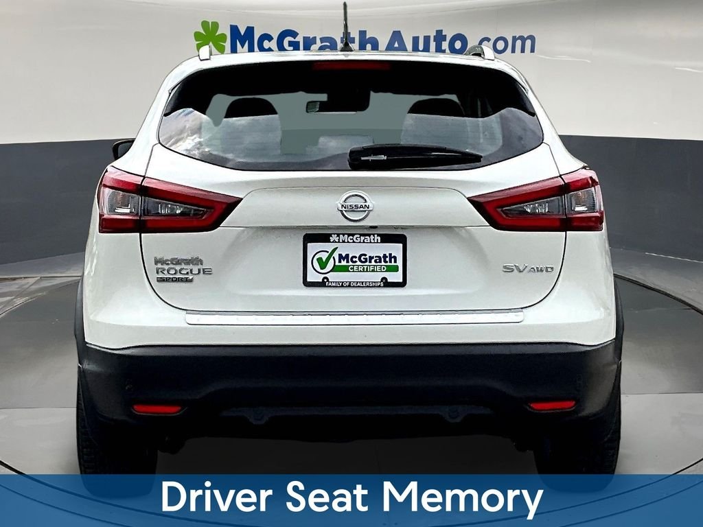 Used 2022 White Nissan SV image 7
