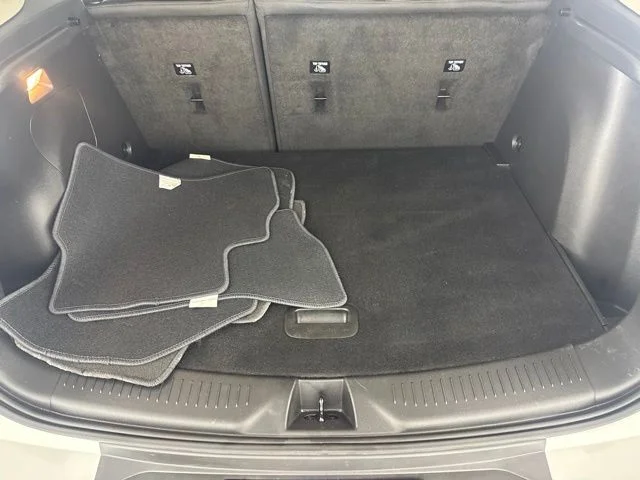 Used 2022 White Buick Preferred image 25