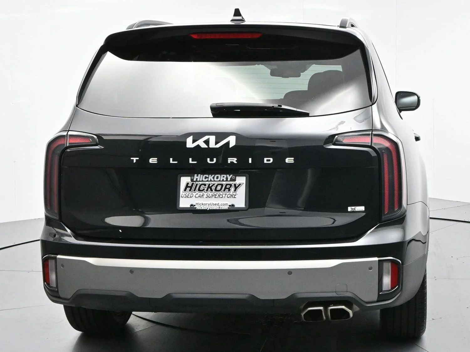 Used 2023 Ebony Black Kia EX X-Line image 6