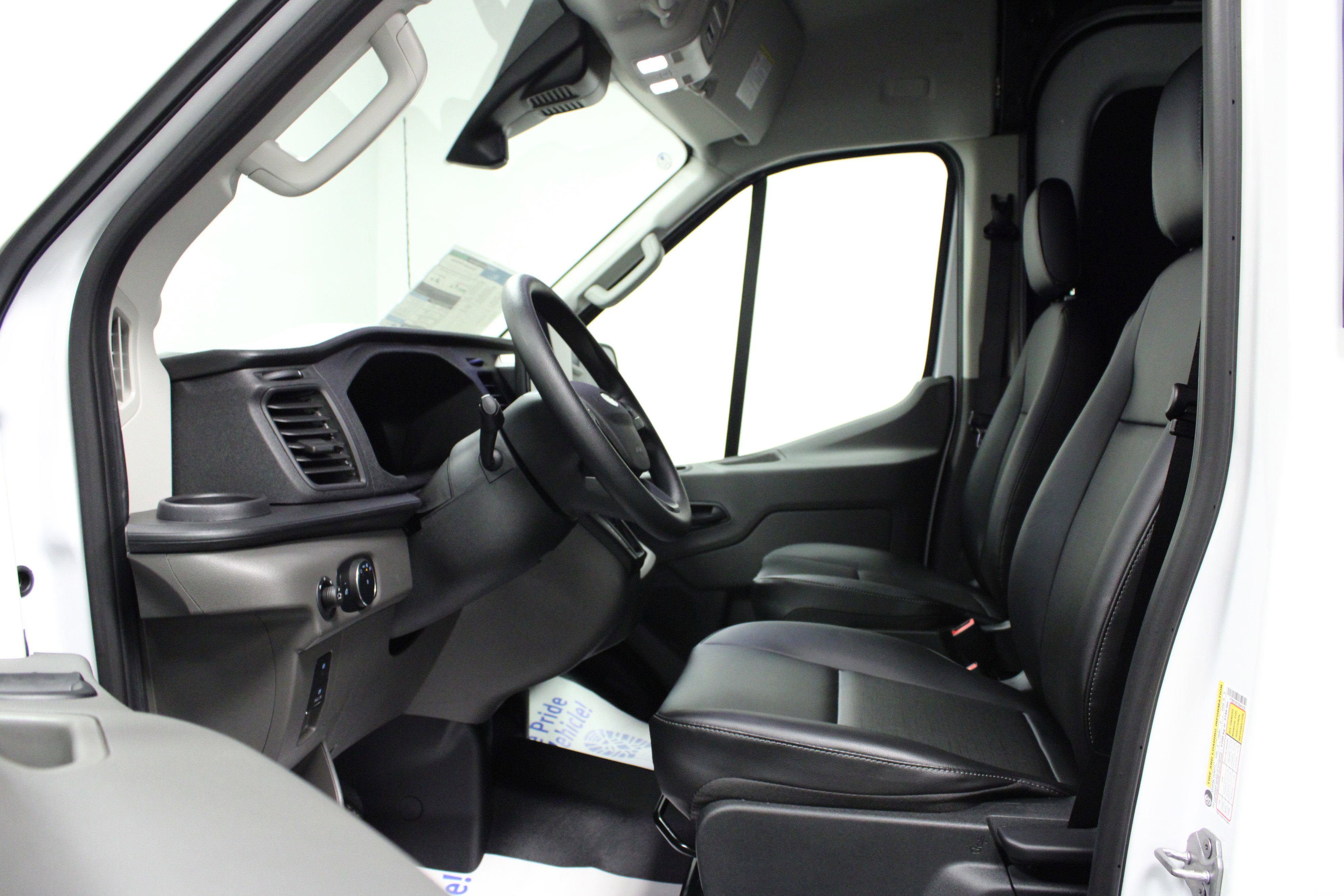 New 2026 Oxford White Ford  image 12