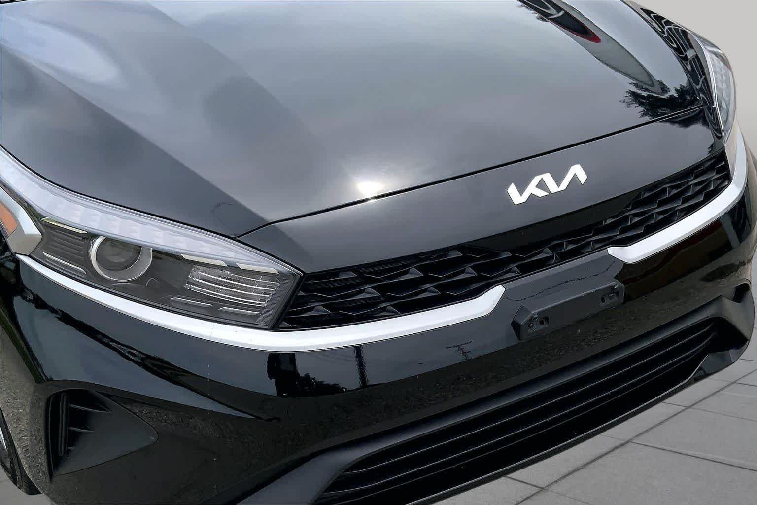 Certified Used 2023 Aurora Black Kia LXS image 28