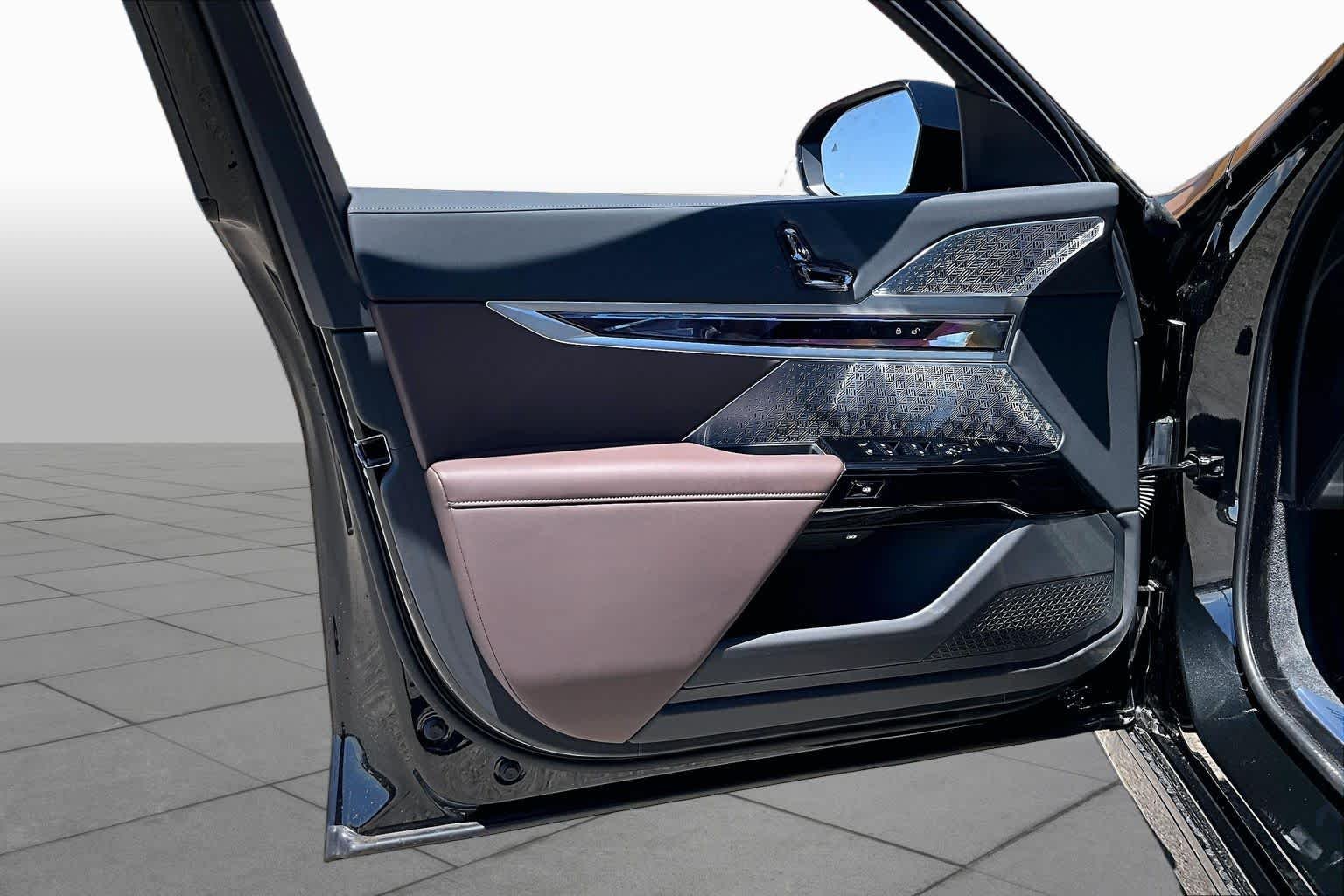 New 2026 Black Sapphire Metallic BMW 740i xDrive image 10