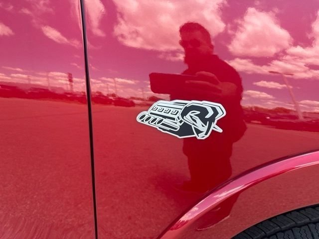 New 2026 Molten Red Pearl-Coat Exterior Paint RAM Laramie image 5