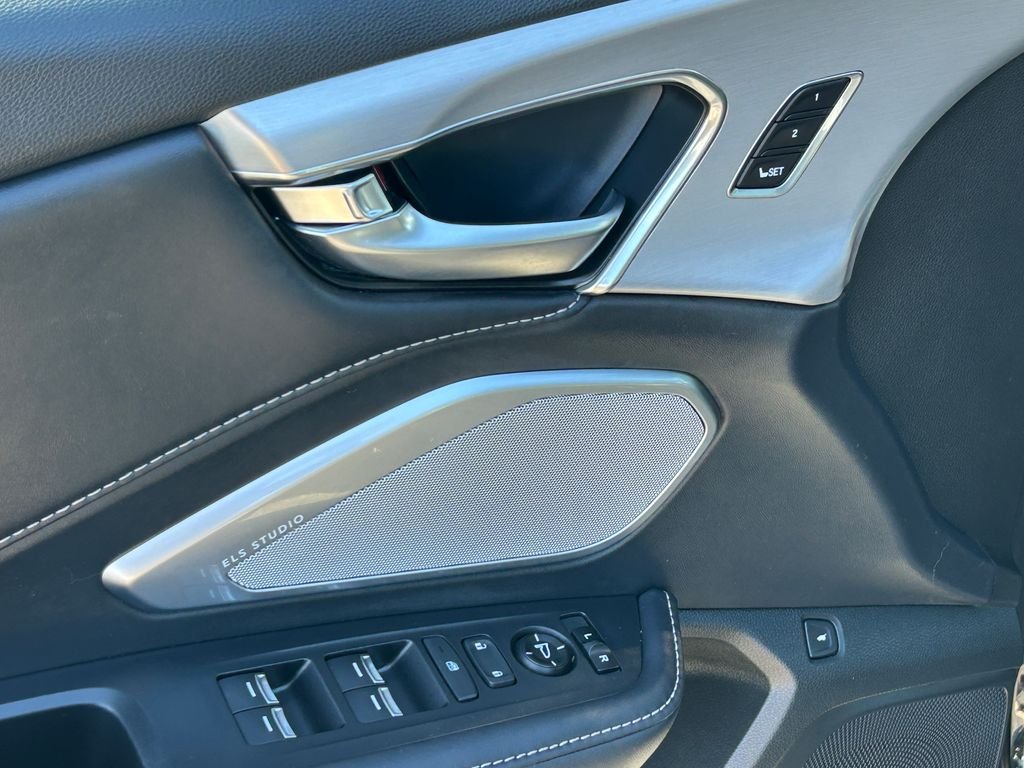 Used 2023 Majestic Black Pearl Acura Technology Package image 12