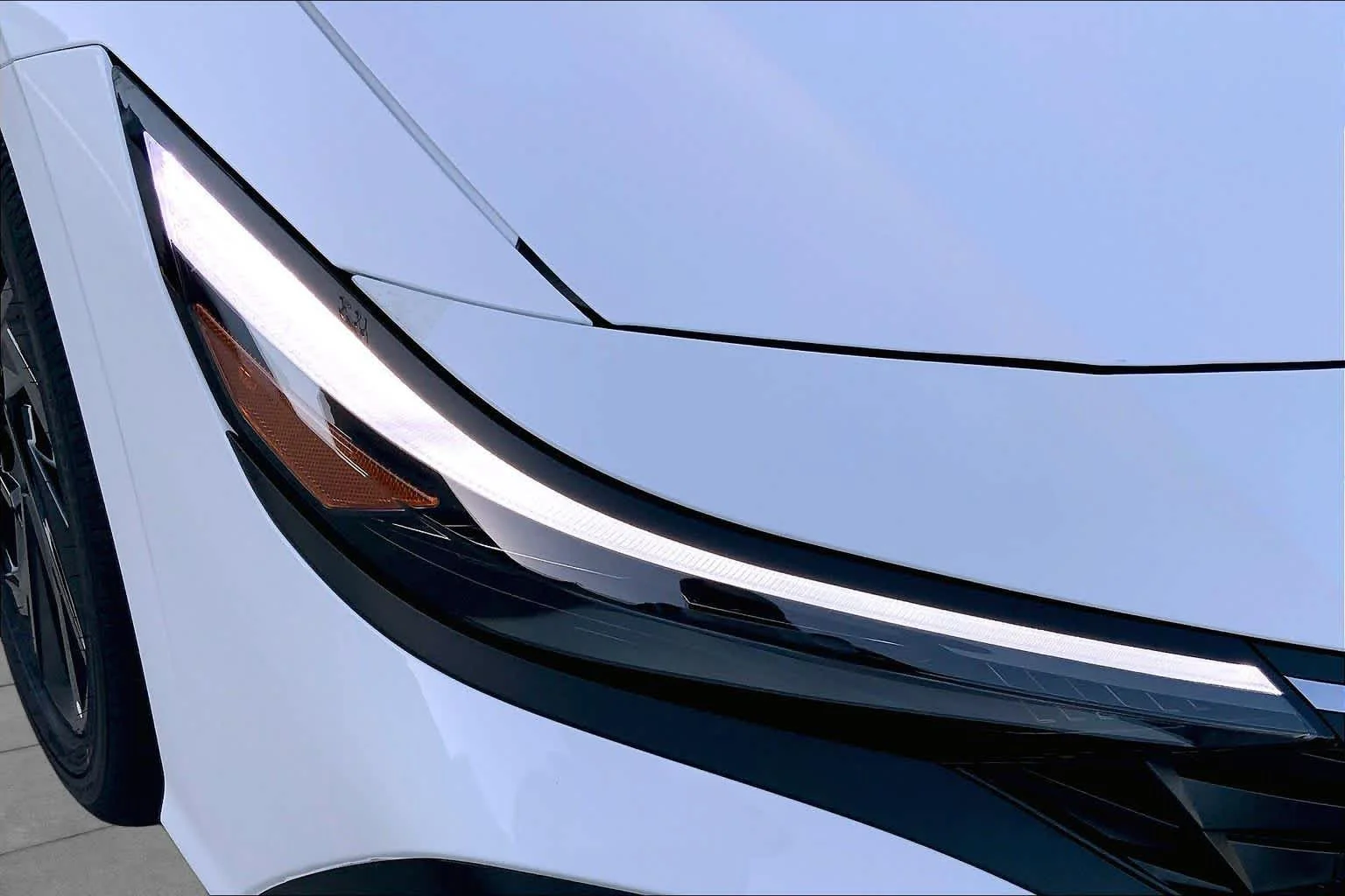 New 2026 Serenity White Hyundai SEL Sport image 13