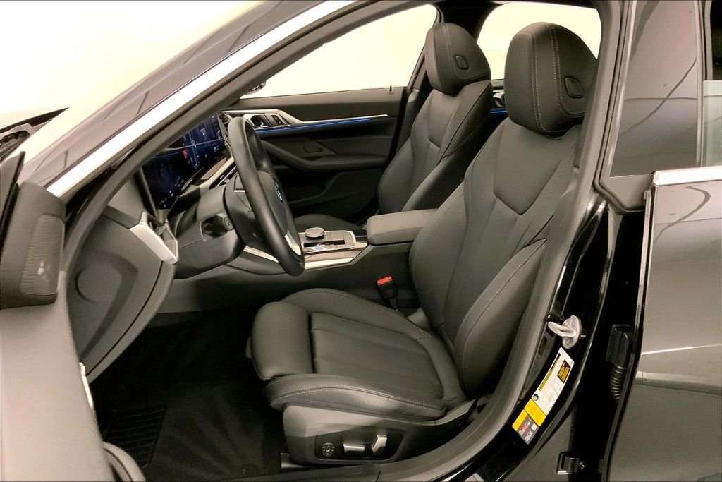 Used 2023 Black Sapphire Metallic BMW  image 12
