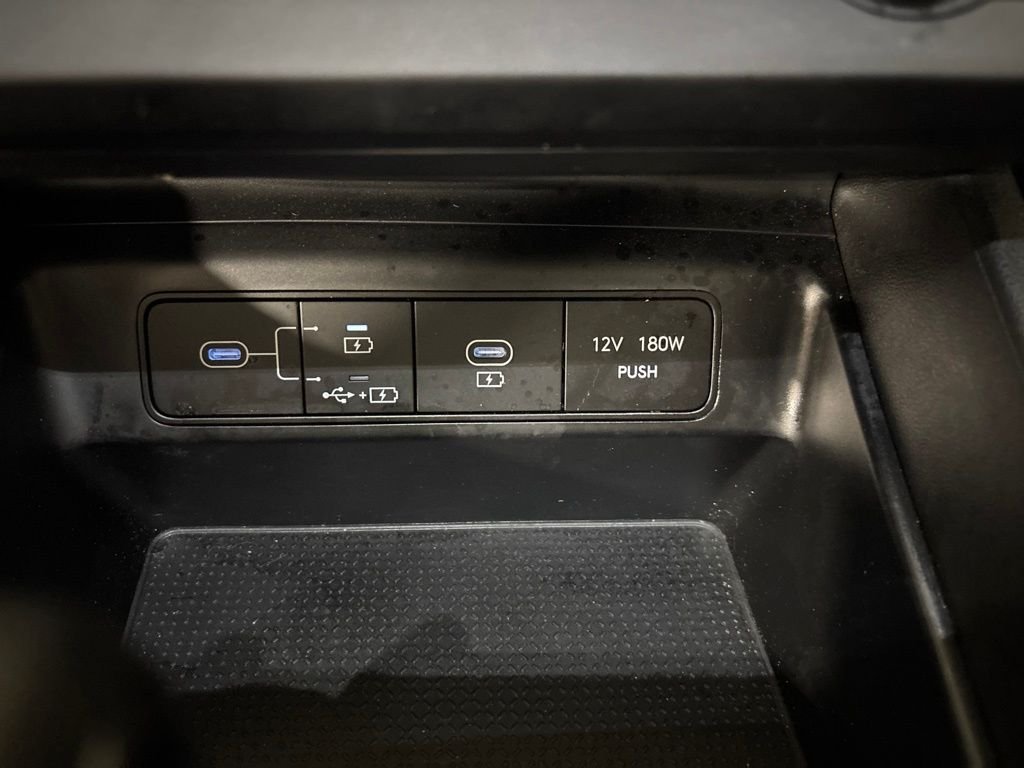 Used 2026 Green Hyundai SE image 20