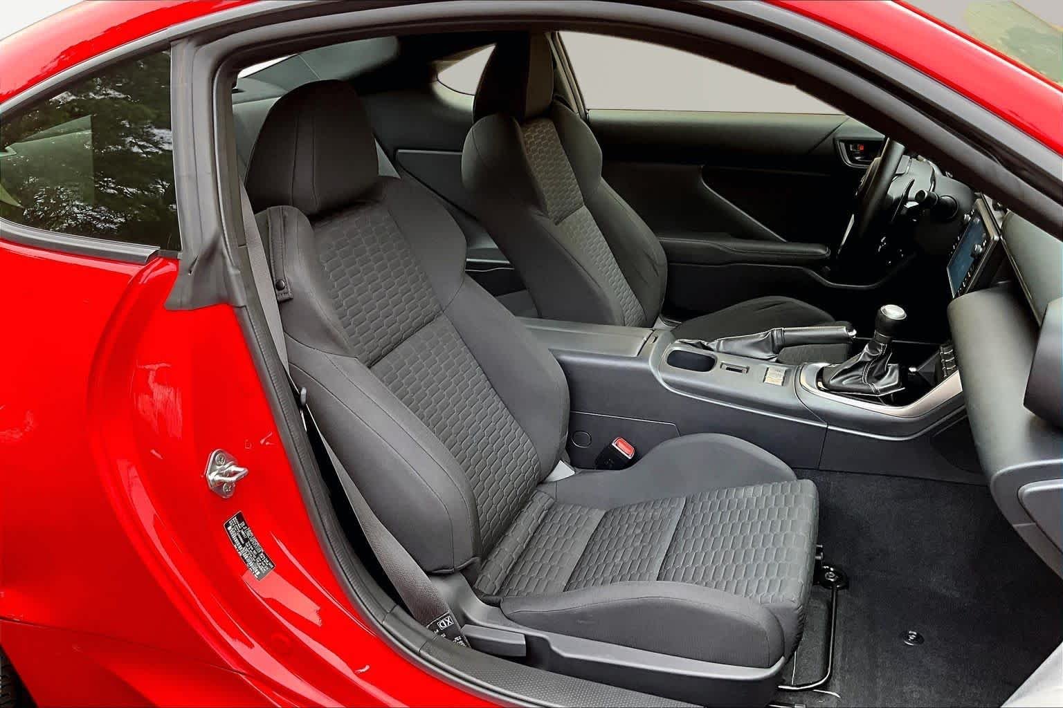 Used 2023 Track bRed Toyota  image 9