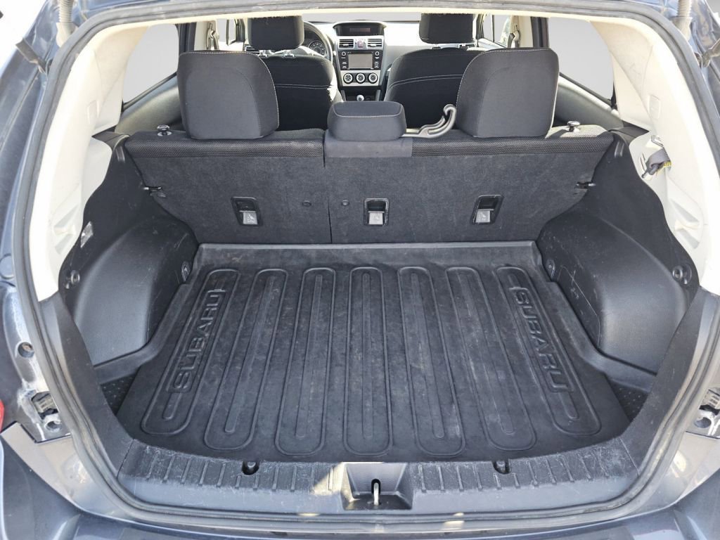Used 2015 Dark Gray Metallic Subaru 2.0i Premium image 25