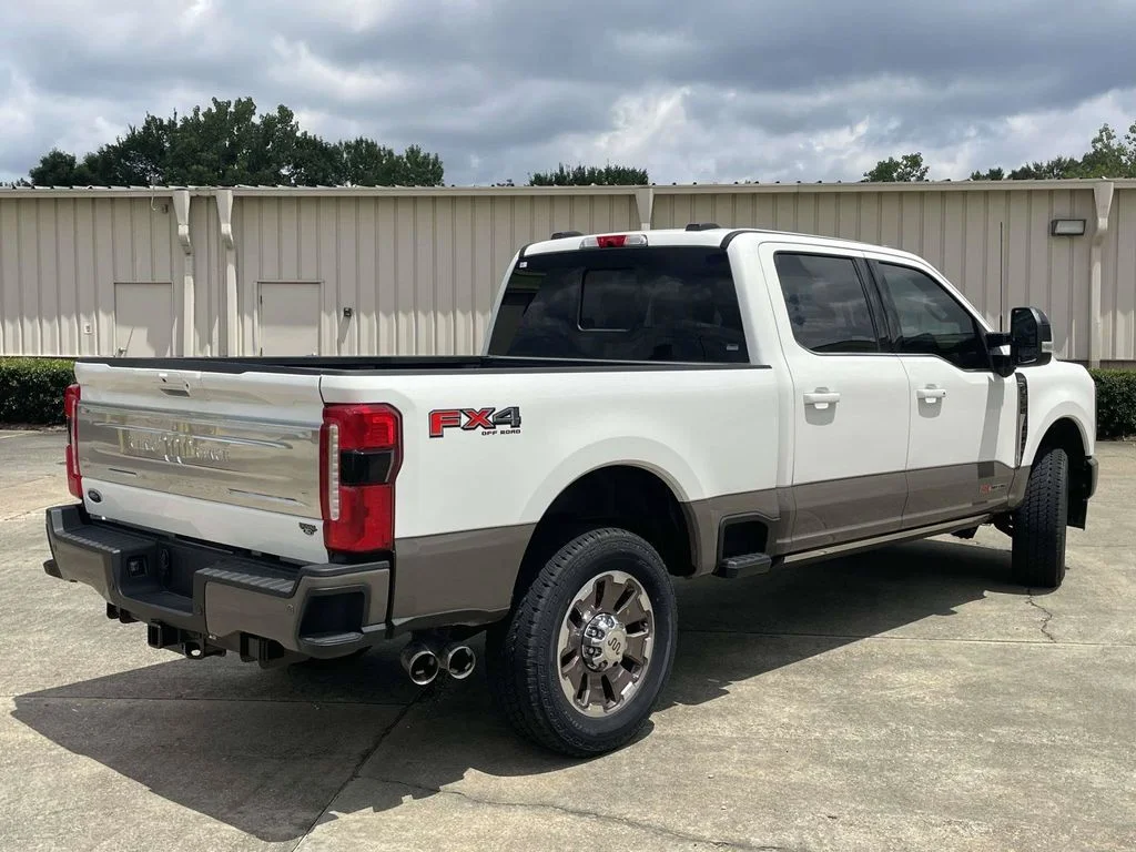 New 2026 Star White Metallic Tri-Coat Ford F-350® King Ranch® image 3