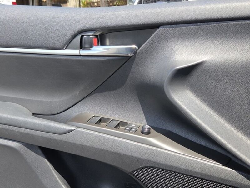 Used 2023 Ice Edge Toyota LE image 28