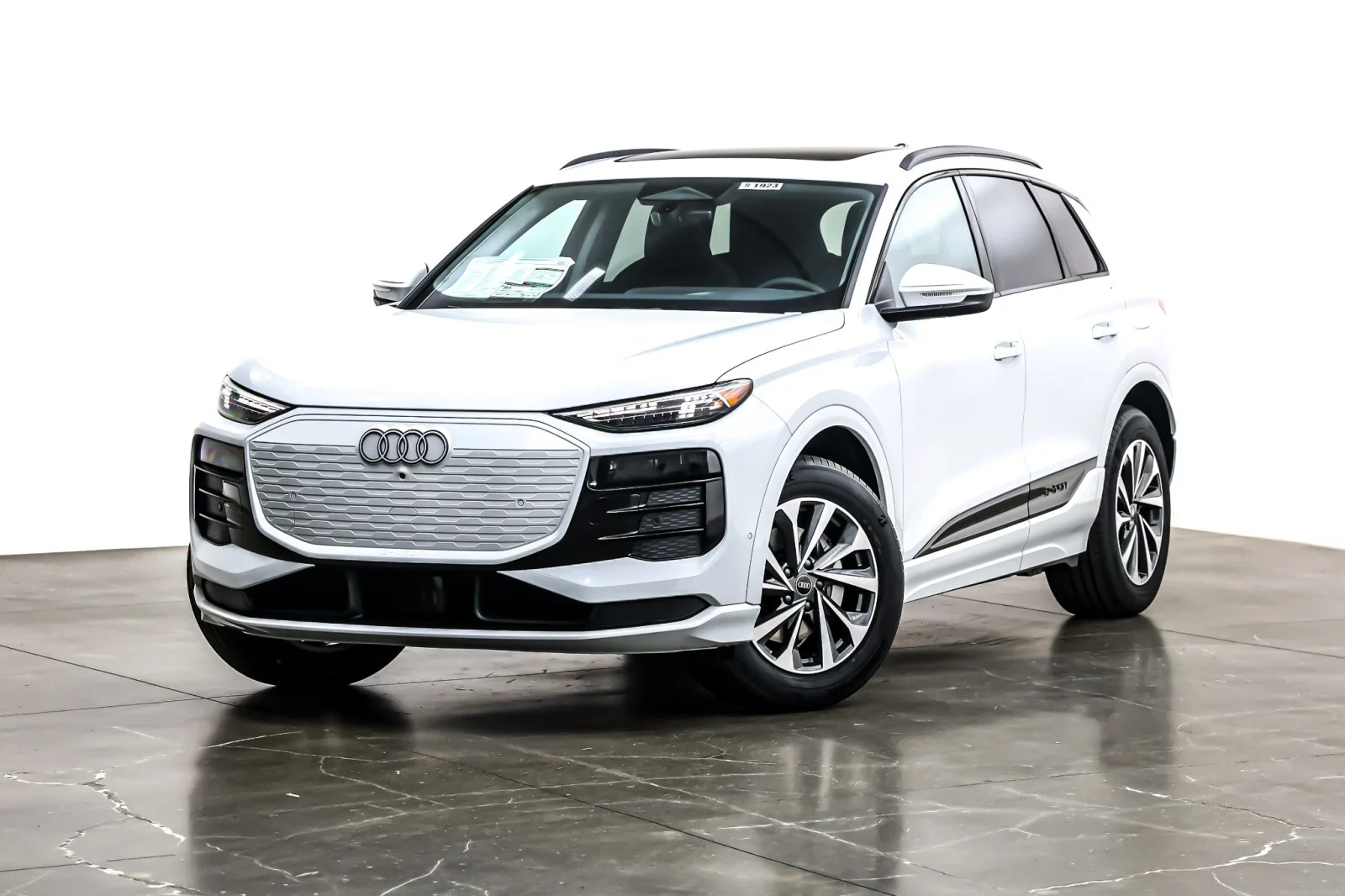 2025 Audi Q6 e-tron Premium Plus quattro's photo