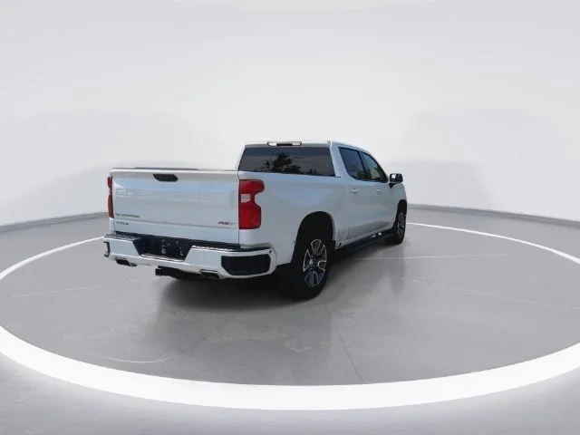 Certified Used 2023 SUMMIT WHITE Chevrolet RST image 10