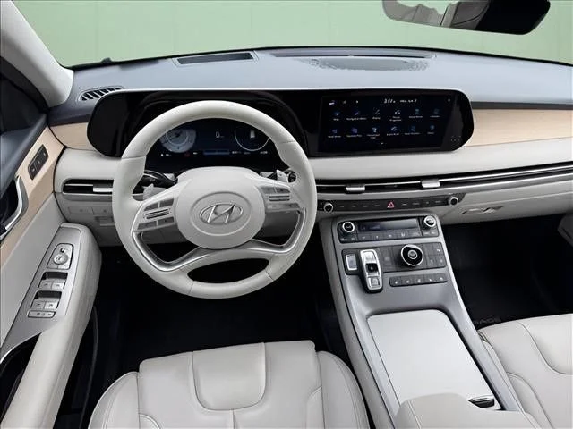 Used 2023 Black Hyundai Limited image 16