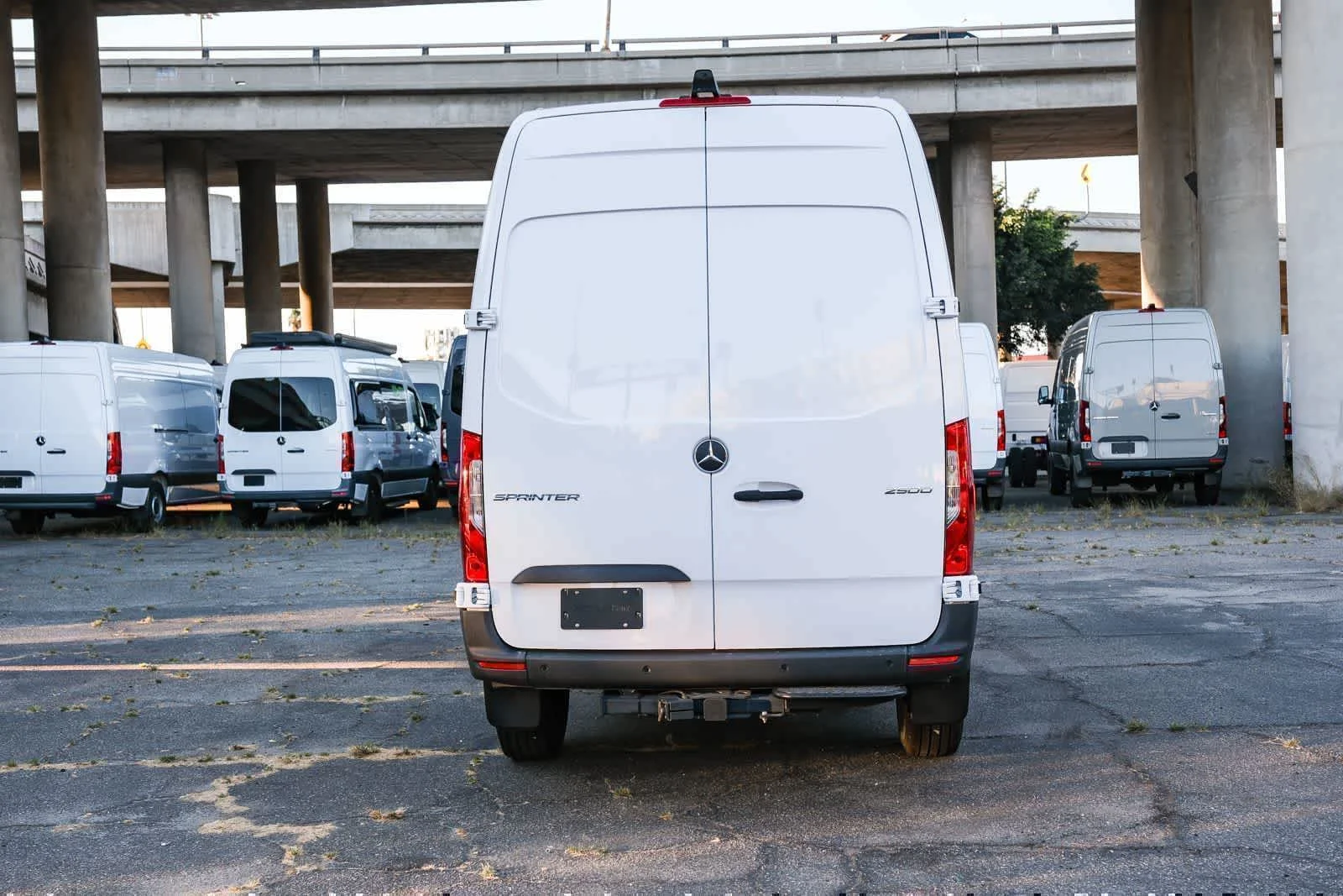 New 2026 Arctic White Mercedes-Benz Cargo 144WB High Roof RWD 2.0L I4 Diesel Turbo HO image 5