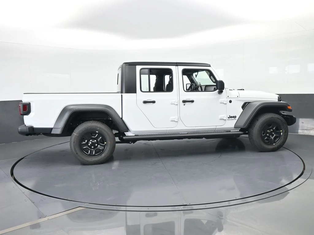 New 2026 Bright White Clear-Coat Exterior Paint Jeep Sport image 7