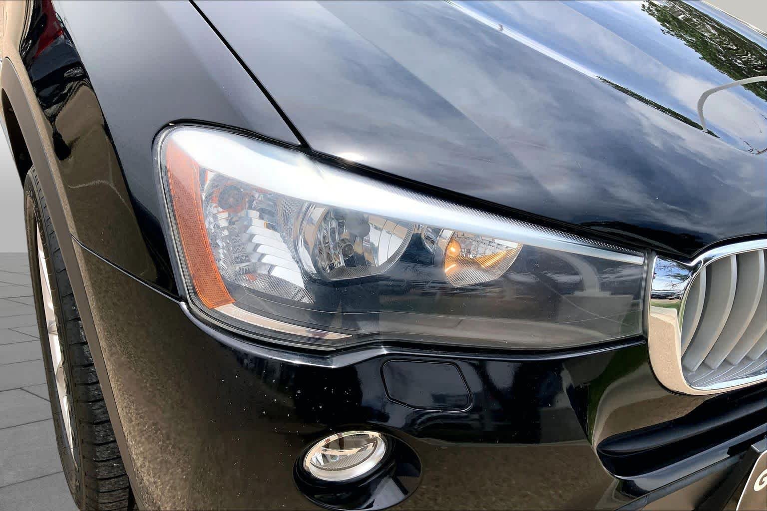 Used 2017 Black Sapphire Metallic BMW xDrive28i image 34