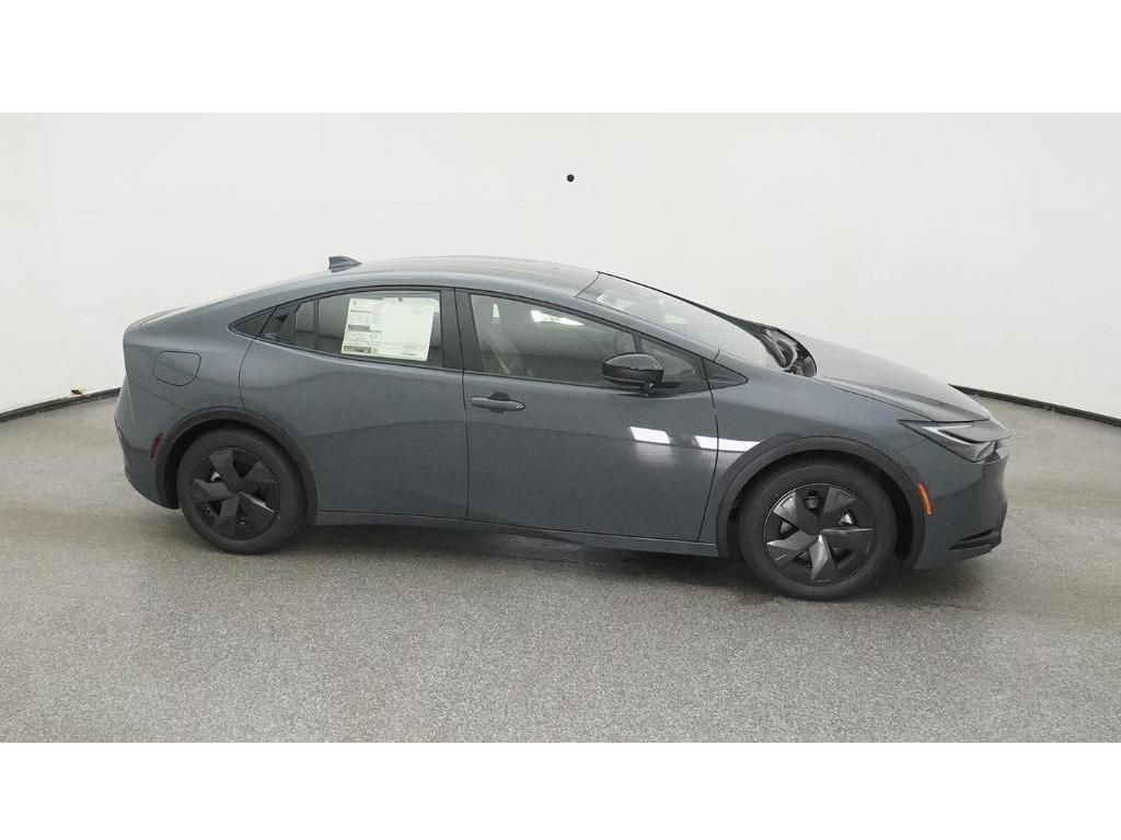 2025 Toyota Prius SE - Photo 11