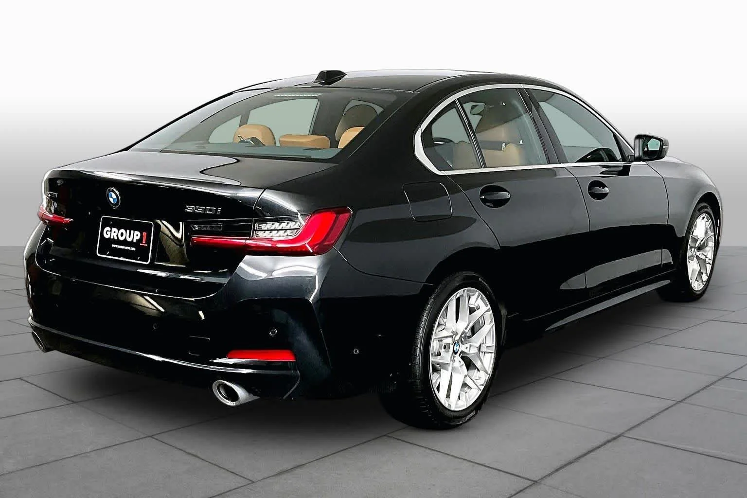 Used 2025 Black Sapphire Metallic BMW 330i xDrive image 13