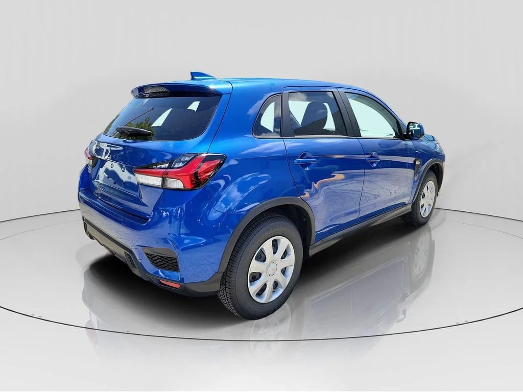 New 2027 OCTANE BLUE METALLIC Mitsubishi 2.0 S 2WD image 7