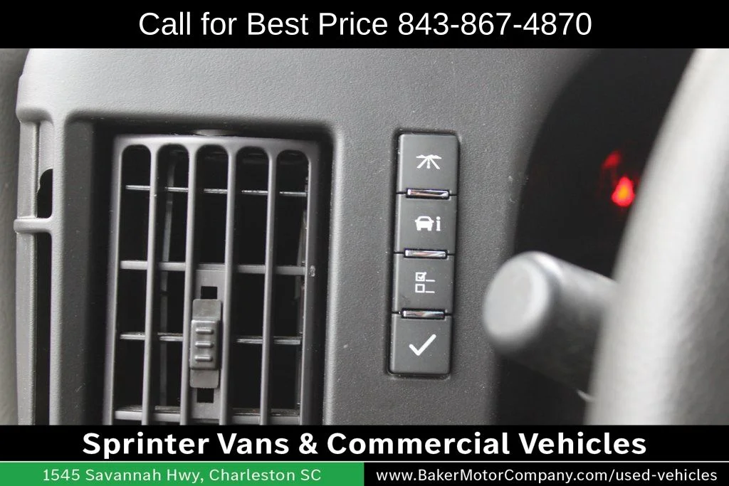 2023 GMC Savana Cargo Work Van - Photo 20