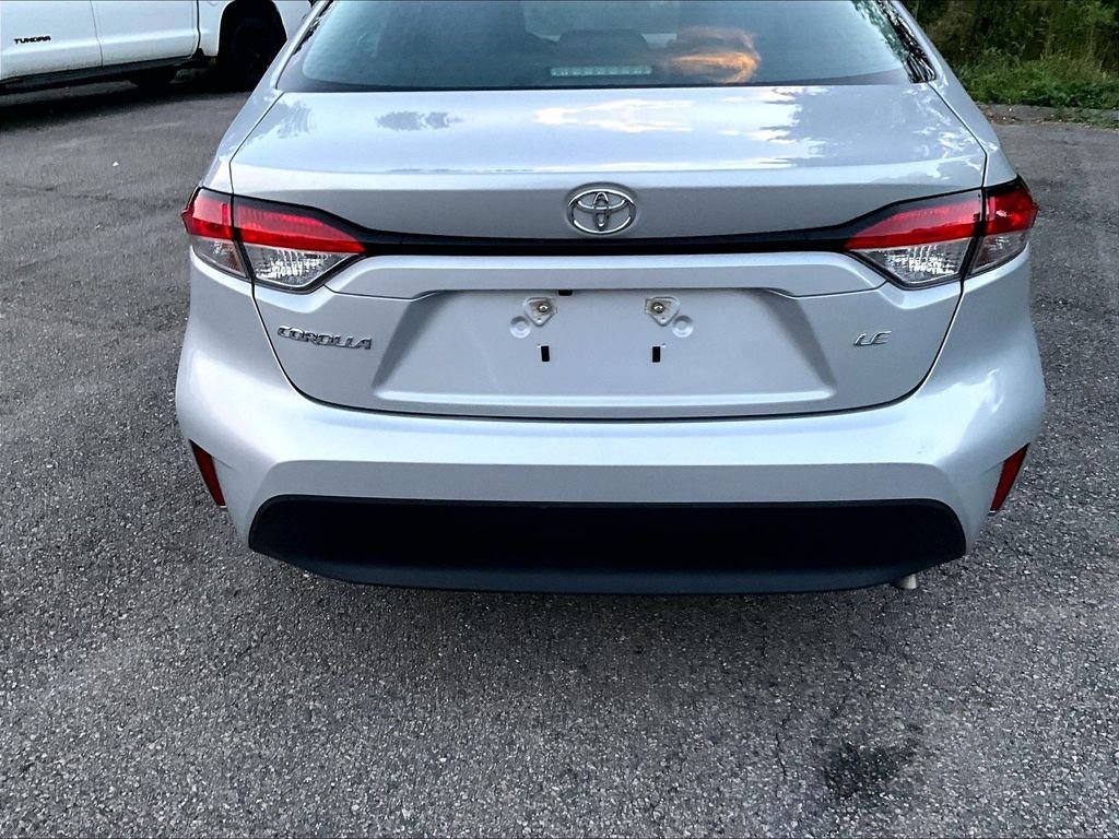 Used 2024 Silver Toyota LE image 10