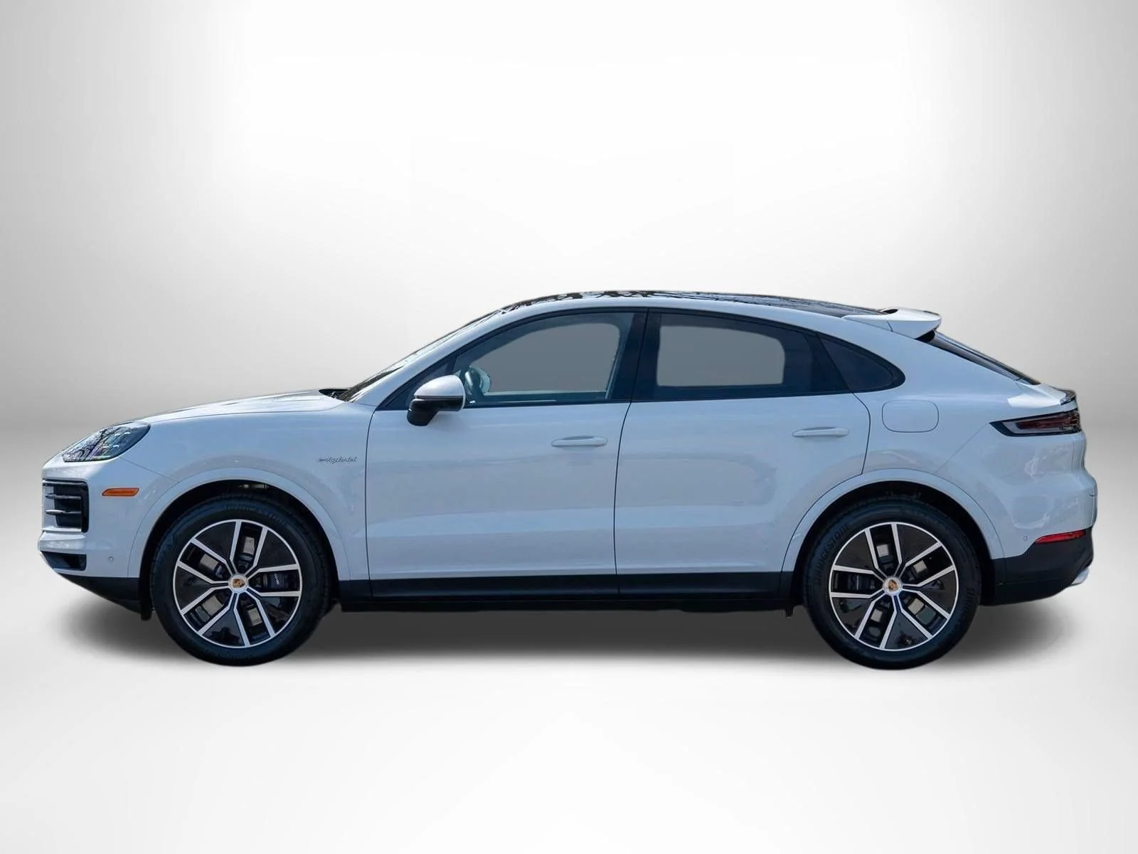 2026 Porsche Cayenne Coup E-Hybrid - Photo 3