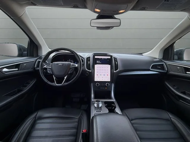 2022 Ford Edge SEL - Photo 12