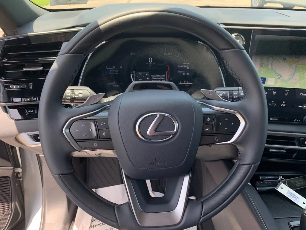 Used 2025 Silver Lexus 350 Luxury image 26