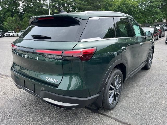 New 2027 Deep Emerald INFINITI Luxe AWD image 3