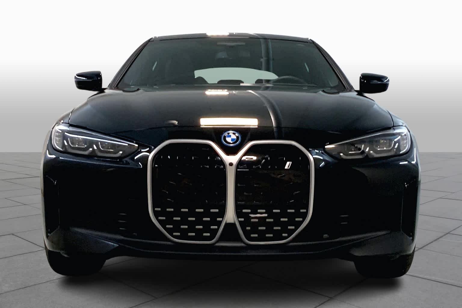 Used 2024 Jet Black BMW eDrive35 image 3