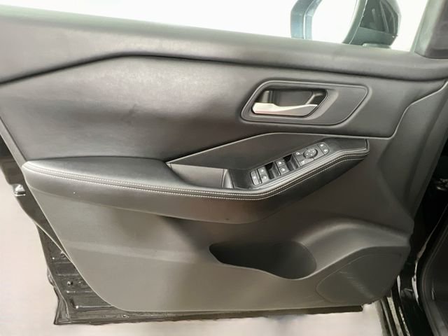2025 Nissan Rogue SV - Photo 30