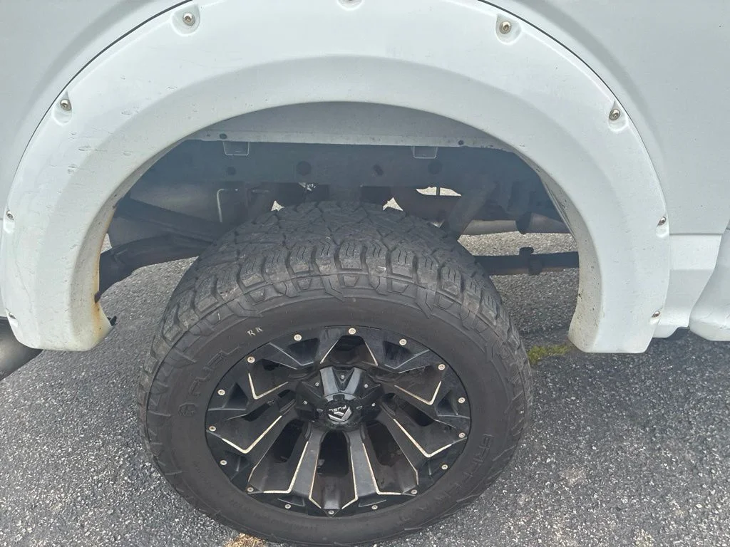 Used 2016 White Ford Lariat image 13