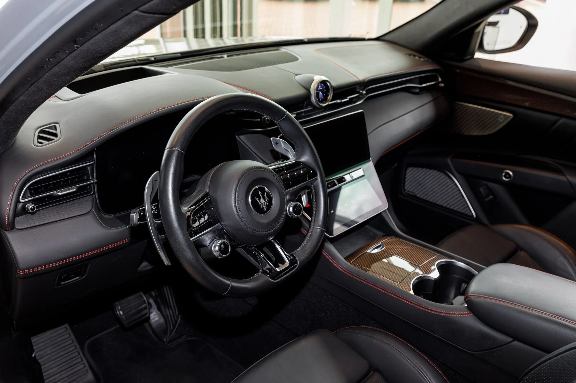 Used 2023 Bianco Astro Metallic Maserati Modena image 24