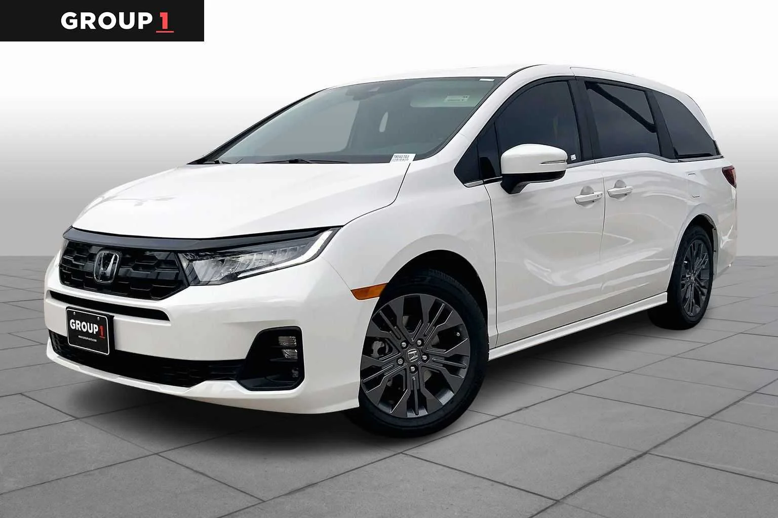 2026 Honda Odyssey Touring's photo