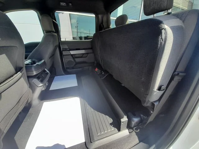 Used 2024 Oxford White Ford XLT image 48