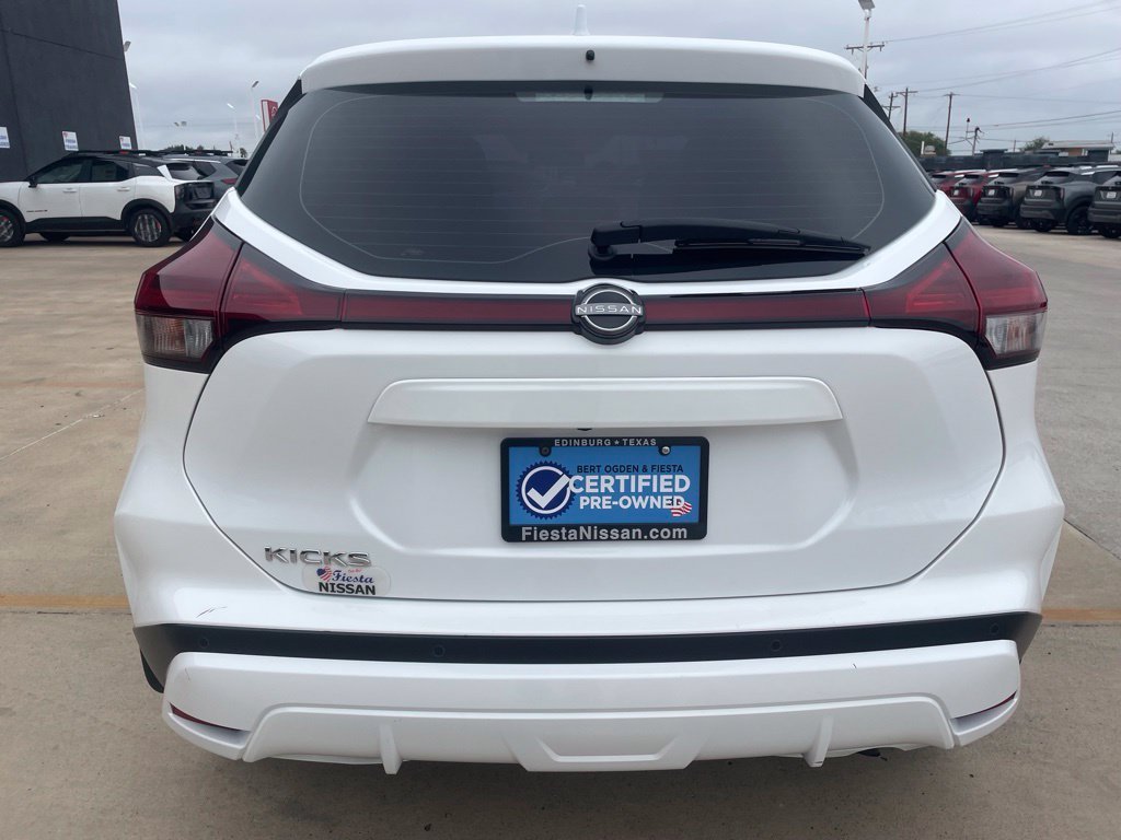 Used 2025 White Nissan S image 4