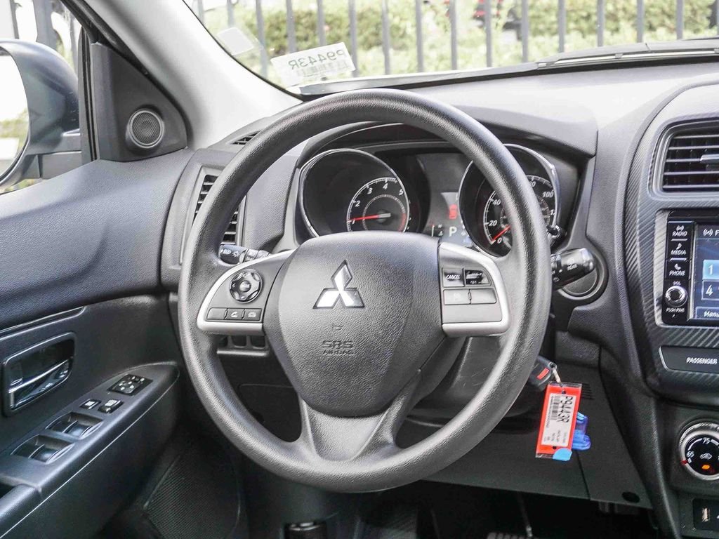 Used 2025 Silver Mitsubishi 2.0 ES image 16