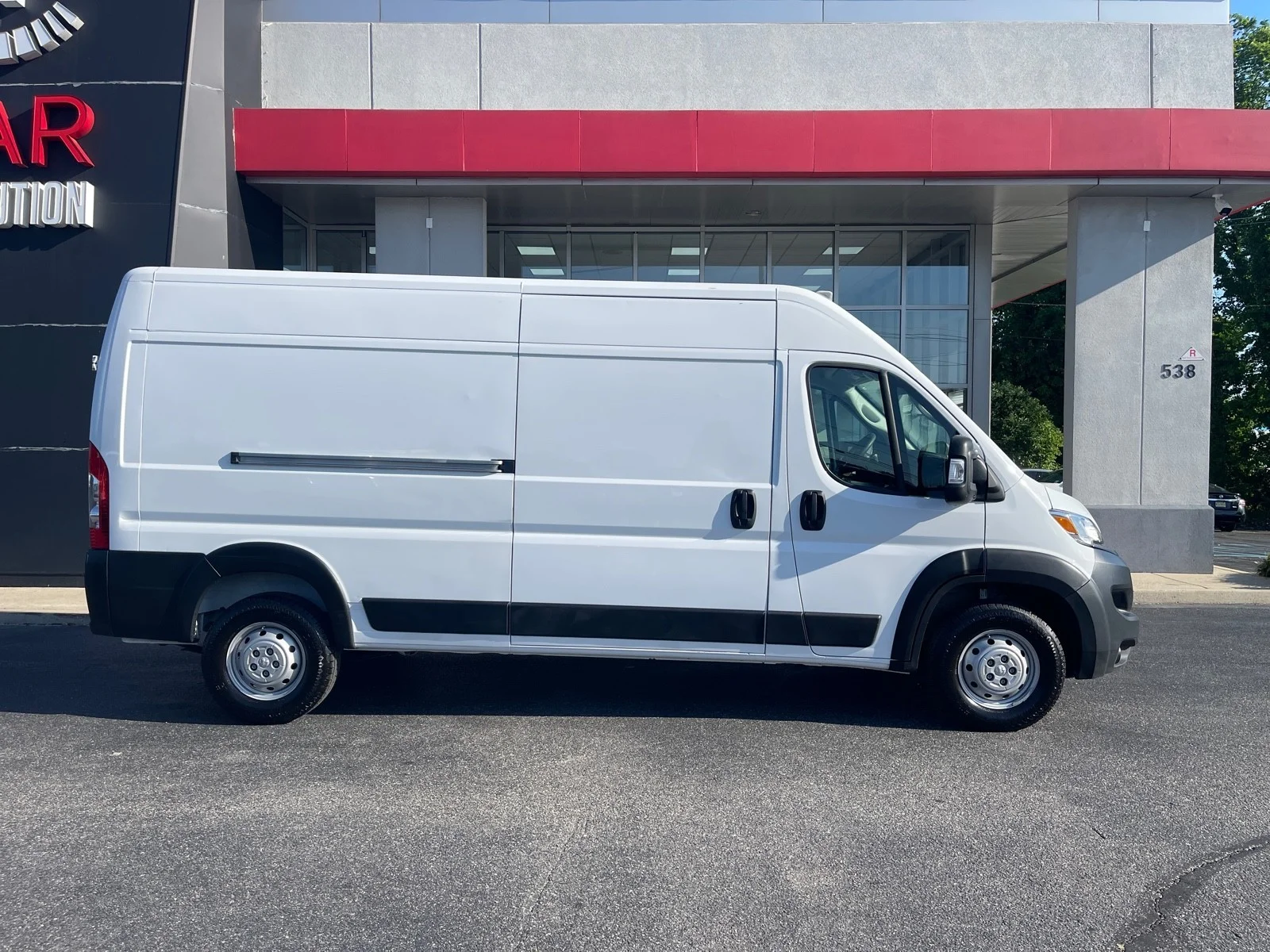 Used 2023 WHITE Ram  image 11