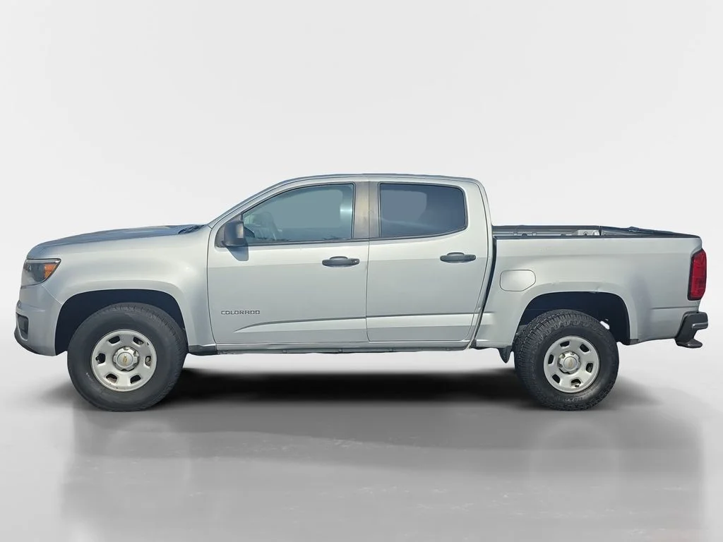 Used 2019 Silver Ice Metallic Chevrolet Work Truck image 5