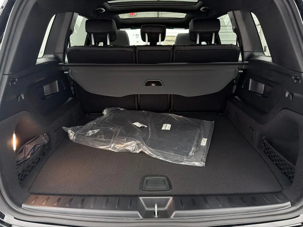 New 2026 Black Mercedes-Benz GLB 250 image 23