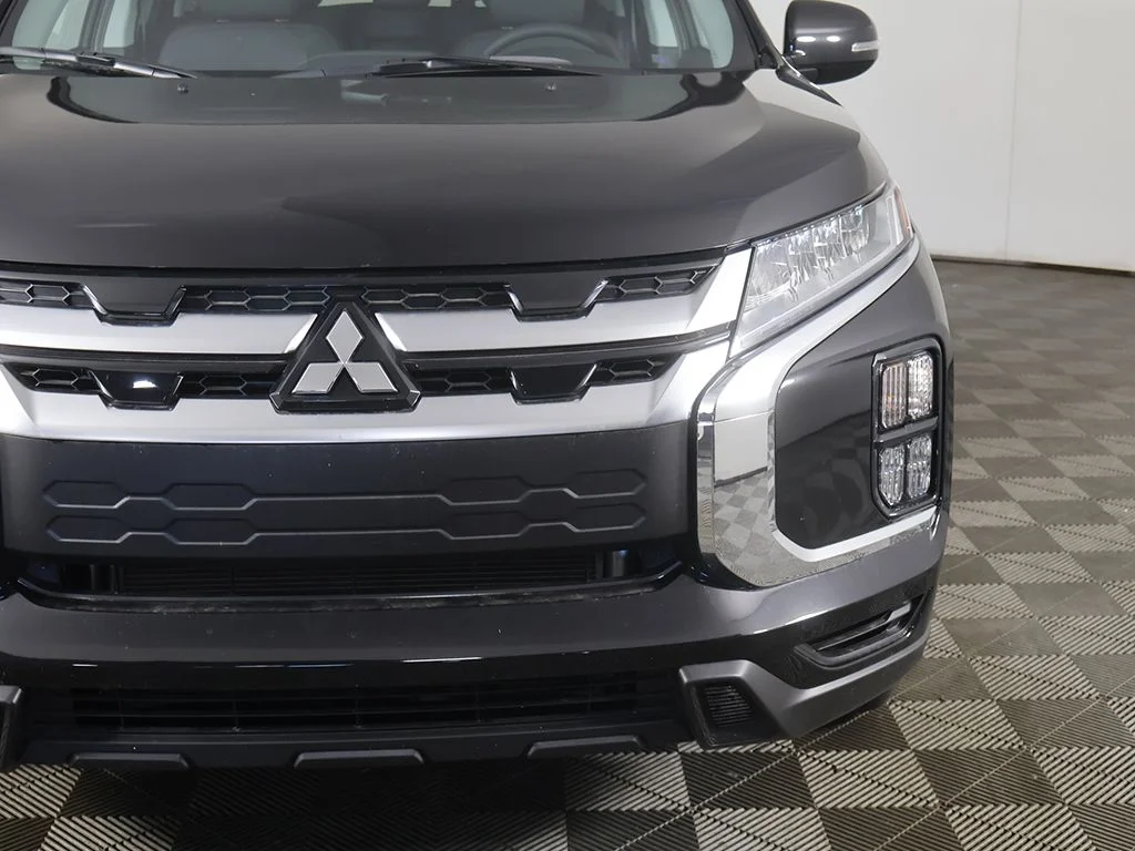 New 2026 Black Mitsubishi 2.0 SE image 12