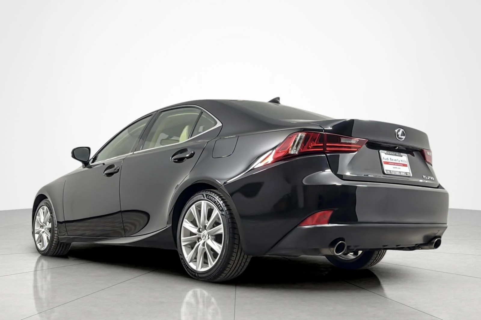 Used 2015 BLACK Lexus 4dr Sport Sdn RWD image 3