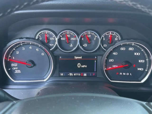 Used 2020 SUMMIT WHITE Chevrolet RST image 26