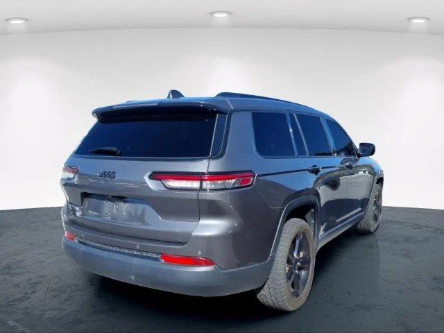 Used 2021 Gray Jeep Altitude image 12