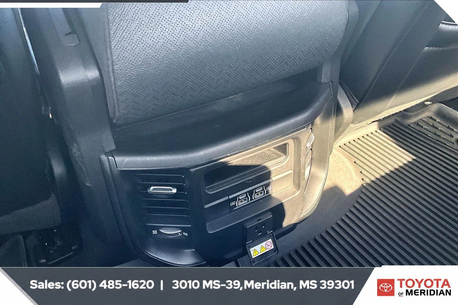 Used 2023 Bright White Clearcoat Ram Laramie image 23